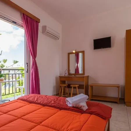 Anthi & Apartment Alykes (Zakynthos)